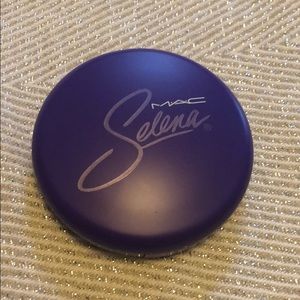 MAC Selena limited edition blush